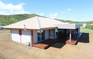 Bois concept - Villa F3 + Bungalow Double - PAÏTA BORD DE MER
